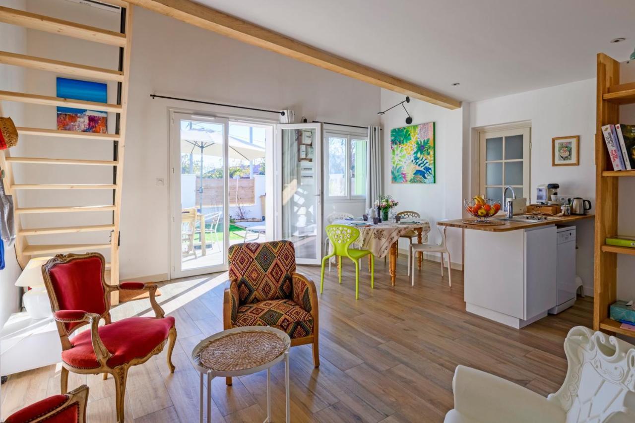 הוילה סלון-דו-ז'ירו Le Cabanon De Virginie מראה חיצוני תמונה